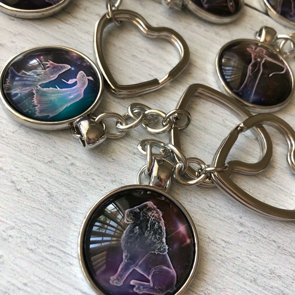 Zodiac keychain ✨ - Picture 2 of 8